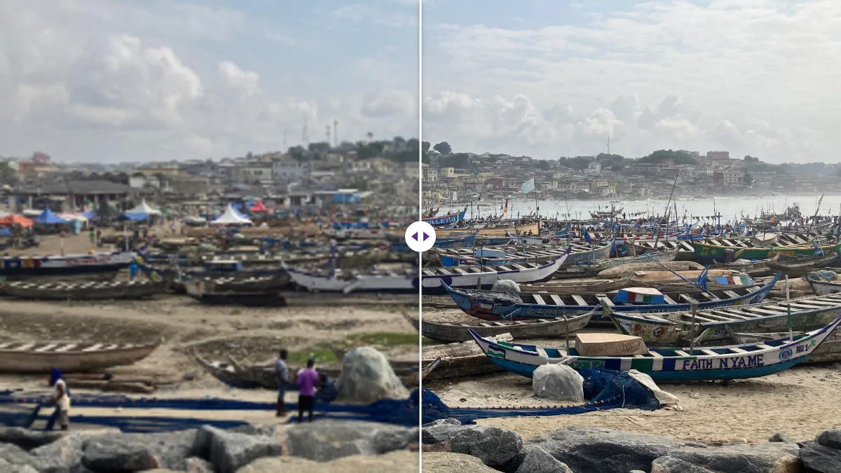 Des bateaux de pêche sur une plage du Ghana : version floue en basse résolution à gauche et version nette à droite