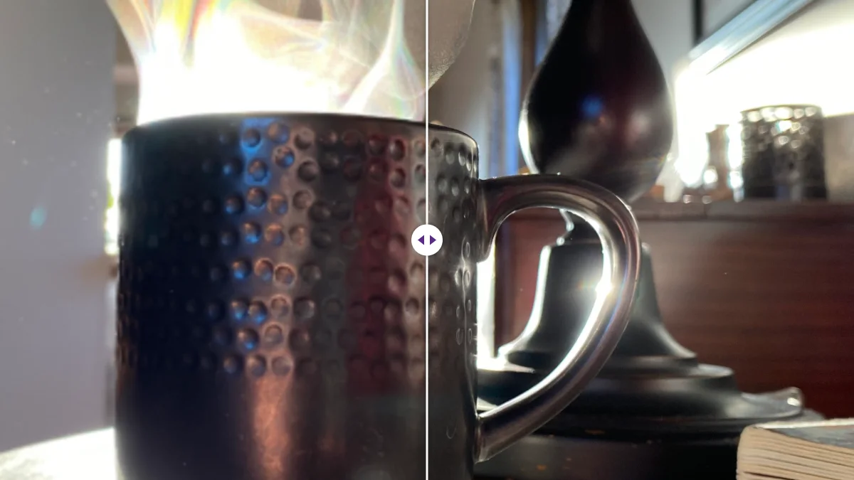 Une tasse de café fumante : version floue en basse résolution à gauche et version nette à droite